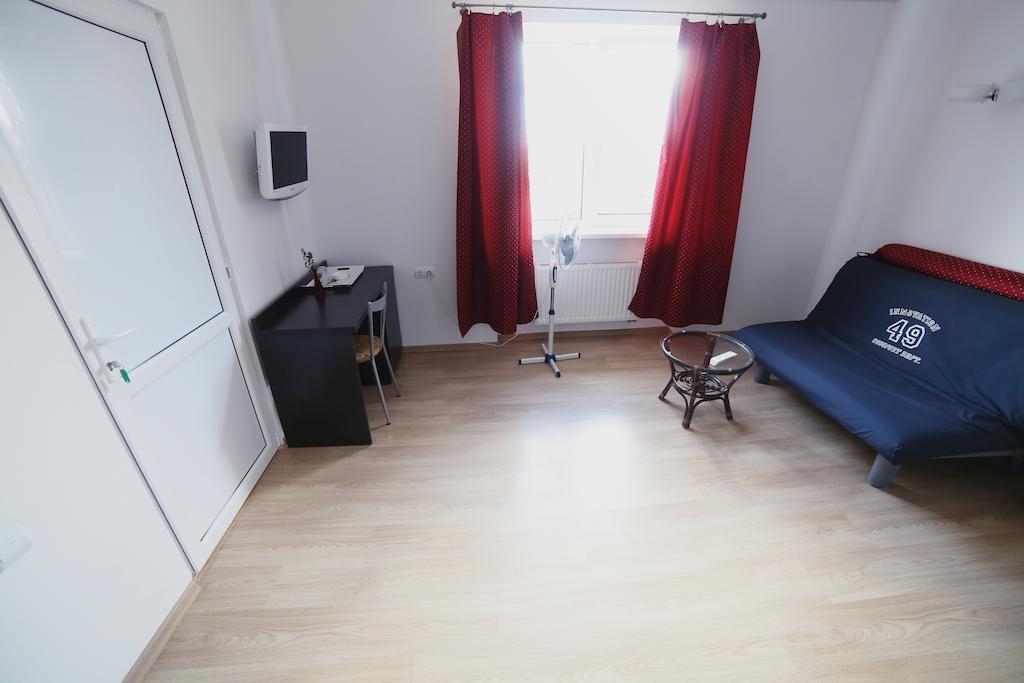 Villa Elena Yanoshi Ngoại thất bức ảnh