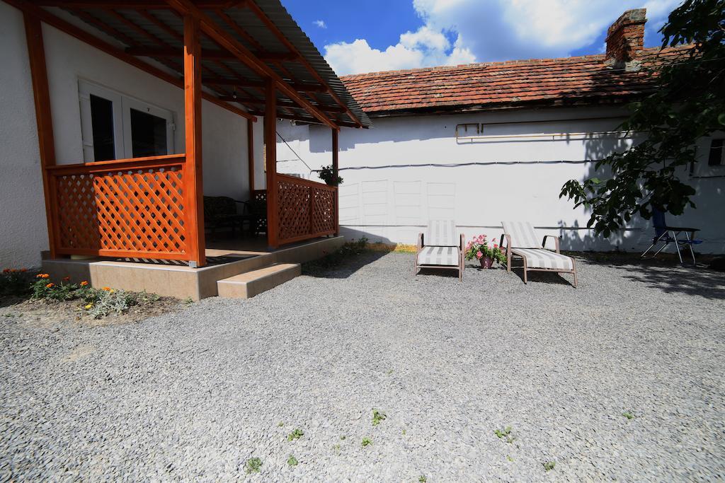 Villa Elena Yanoshi Phòng bức ảnh